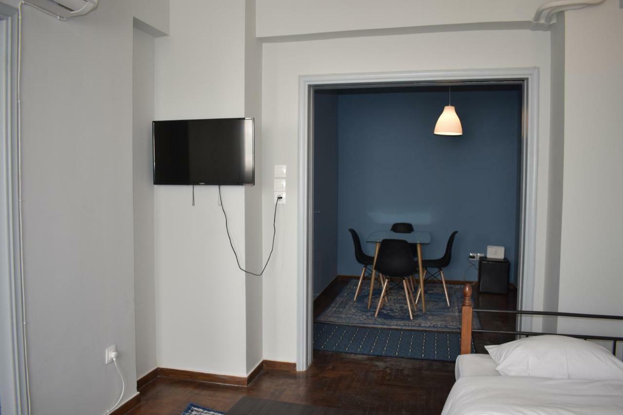 Athenian Modern Apartment Mavili Square Bagian luar foto